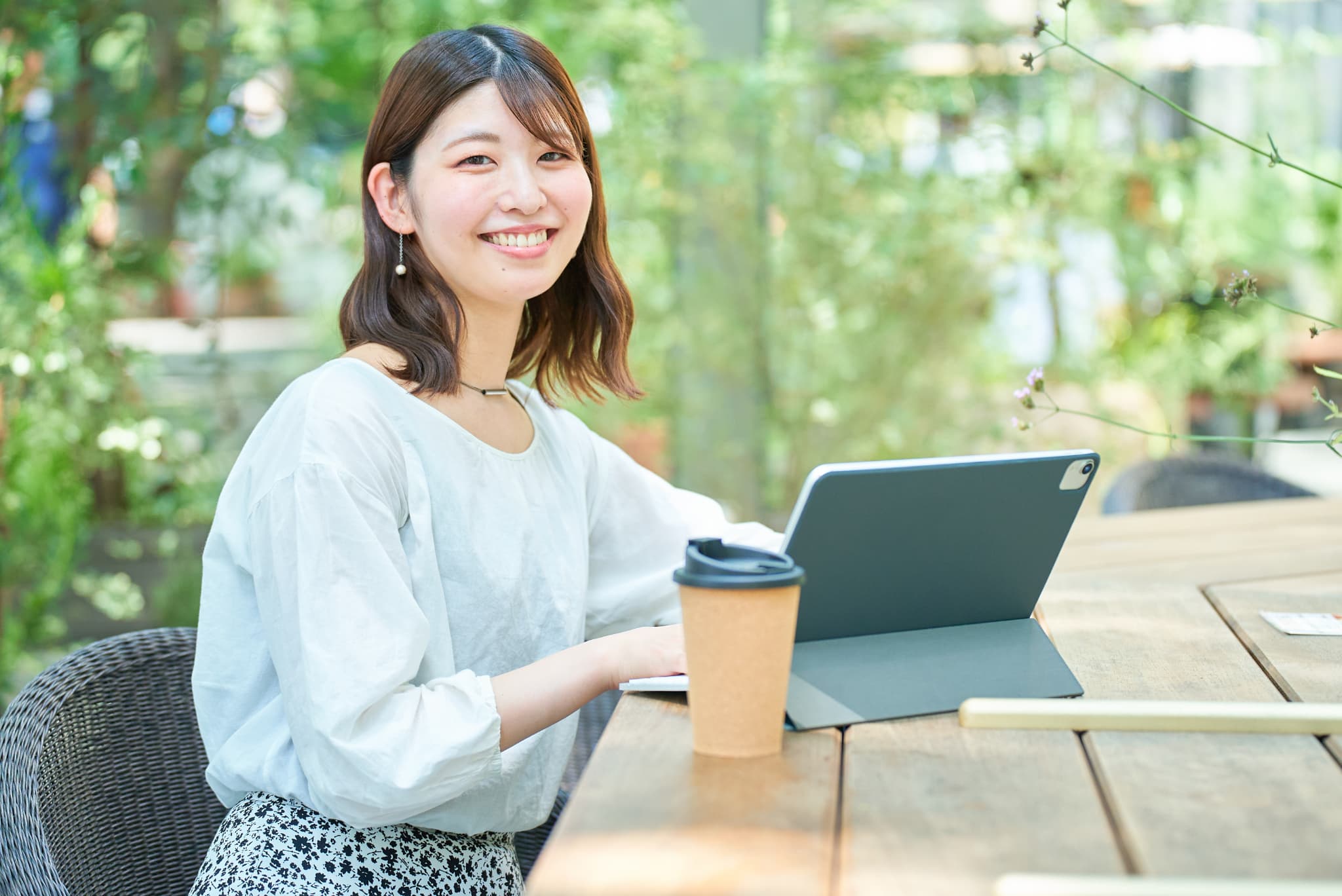 フリーランスになりたい人必見！フリーランスの年収相場や稼げる仕事、未経験から稼げるフリーランスを目指す方法も紹介 - 忍者CODEマガジン